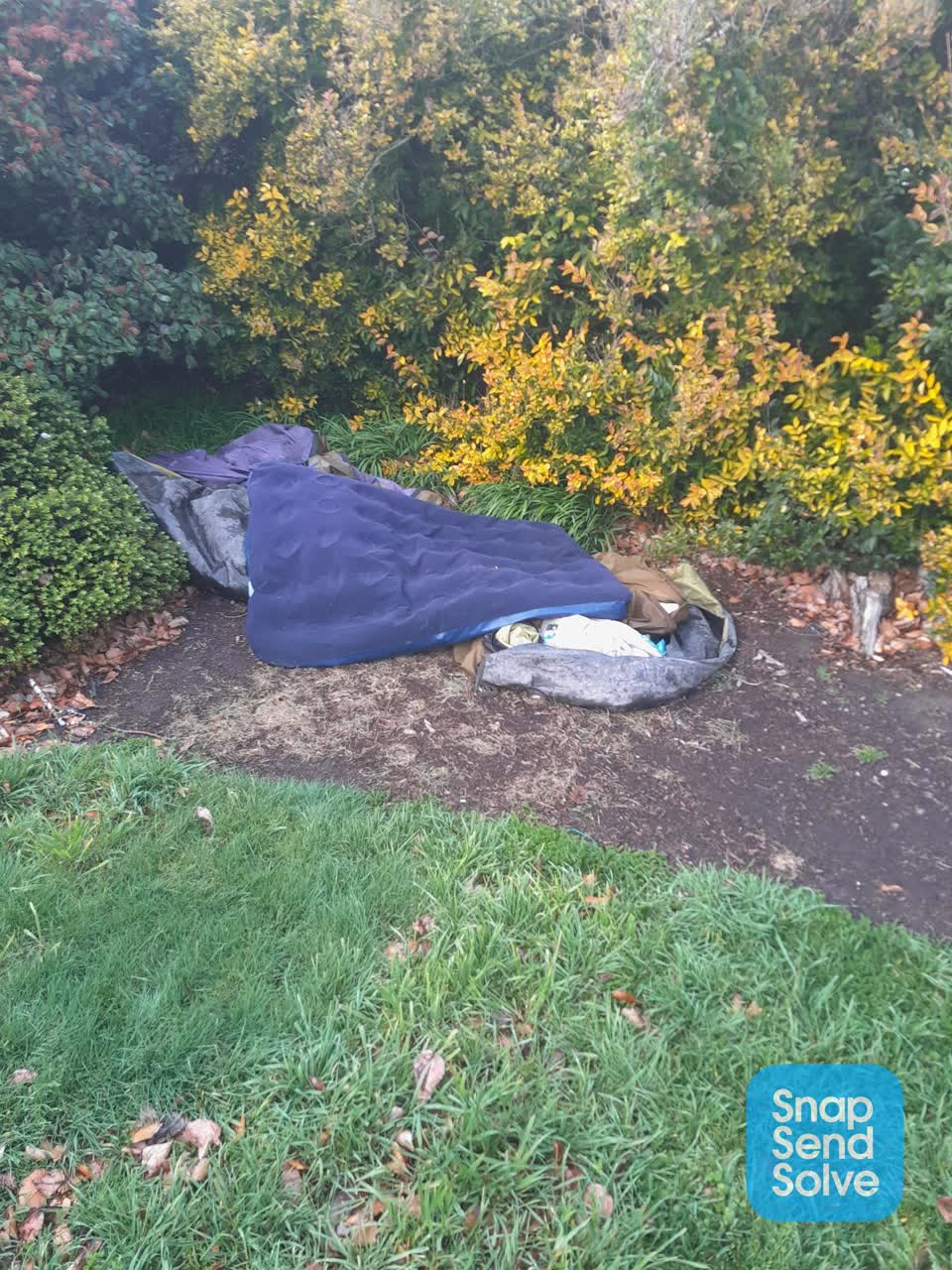 The photograph attached to this dumped rubbish report