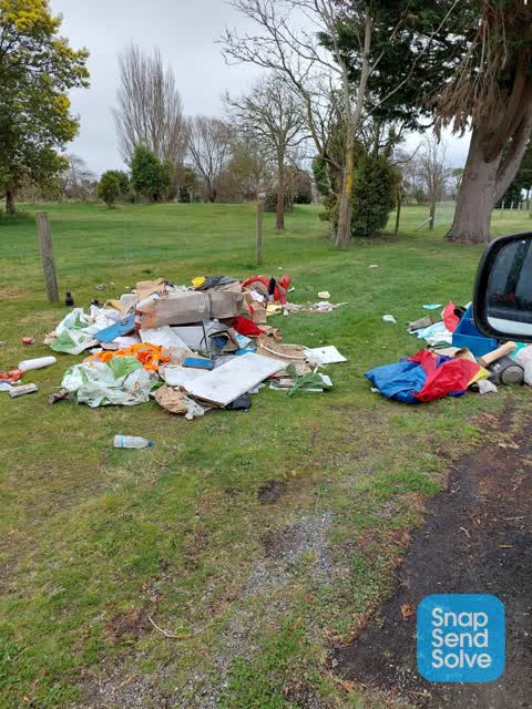 Dumped Rubbish, a report photo
