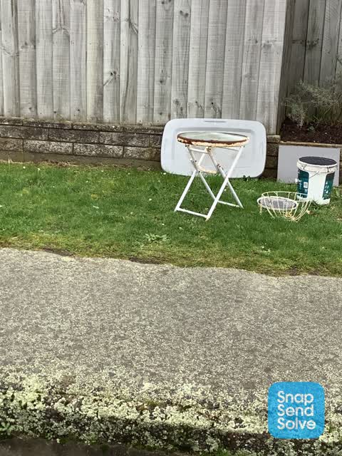 Dumped Rubbish, a report photo