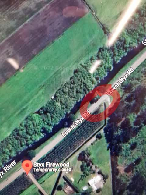 Pothole, a report photo