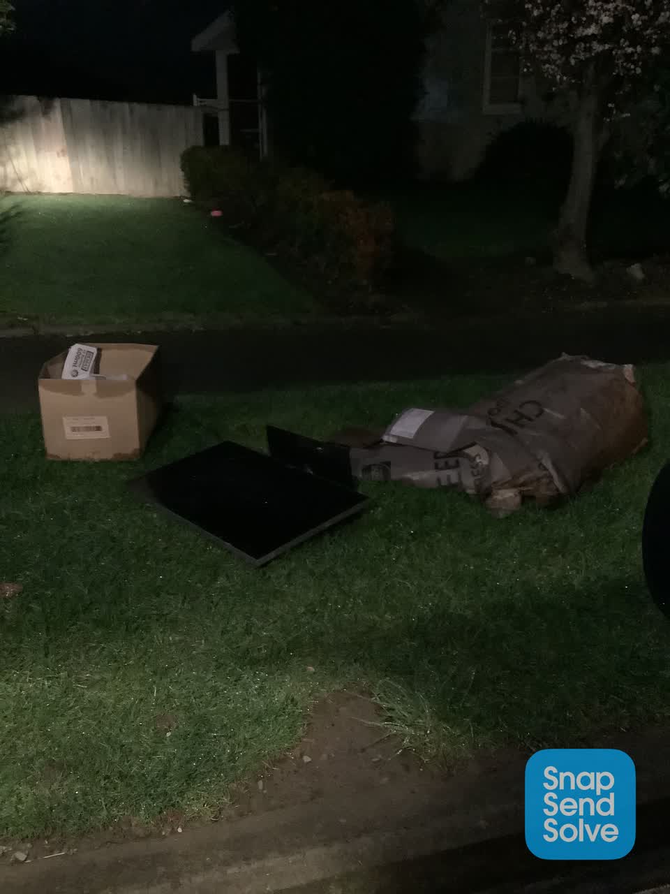 The photograph attached to this dumped rubbish report