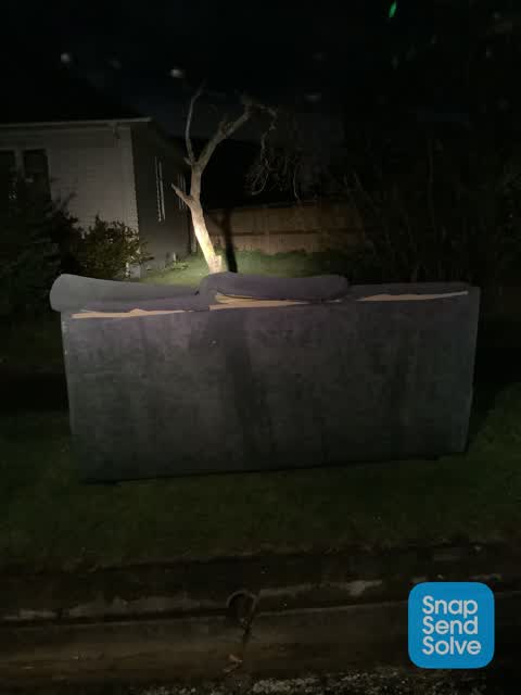 Dumped Rubbish, a report photo