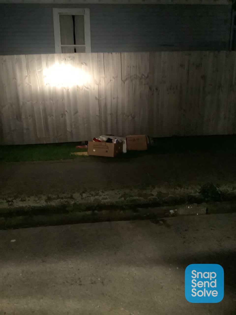The photograph attached to this dumped rubbish report