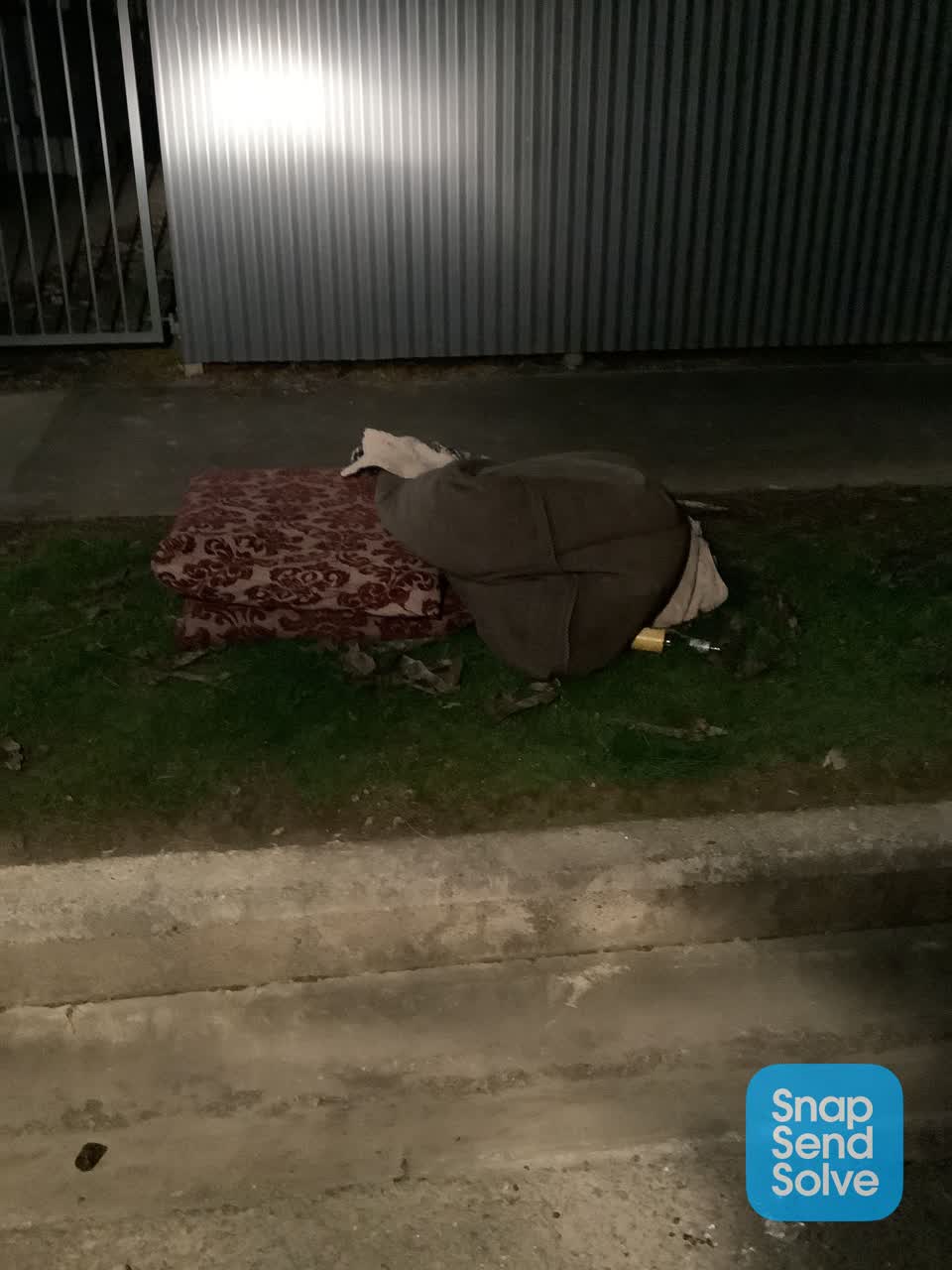 The photograph attached to this dumped rubbish report