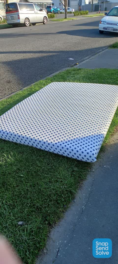 Dumped Rubbish — a report photo