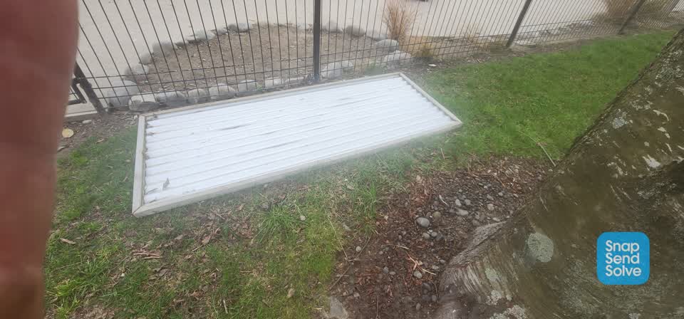 The photograph attached to this park - general request report