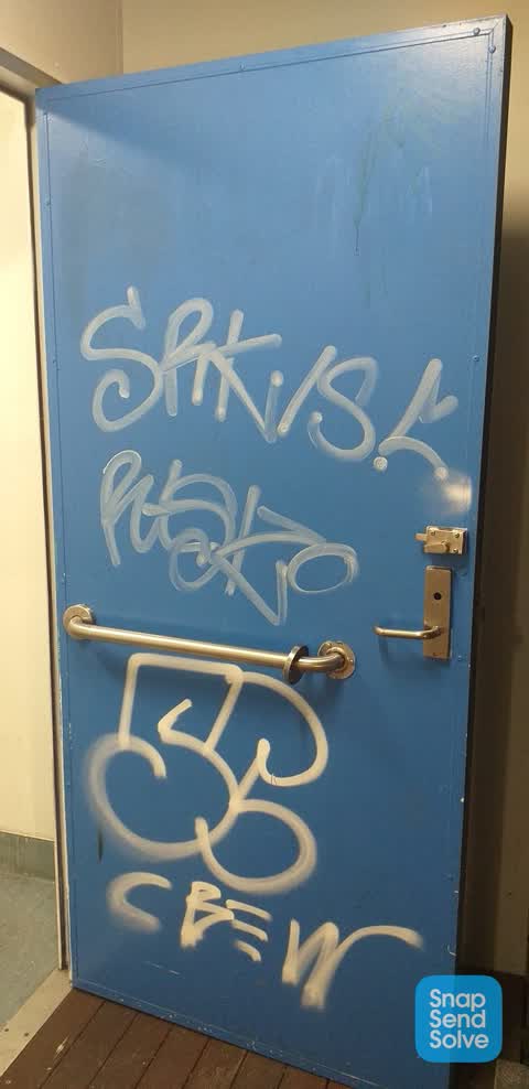 Graffiti, a report photo