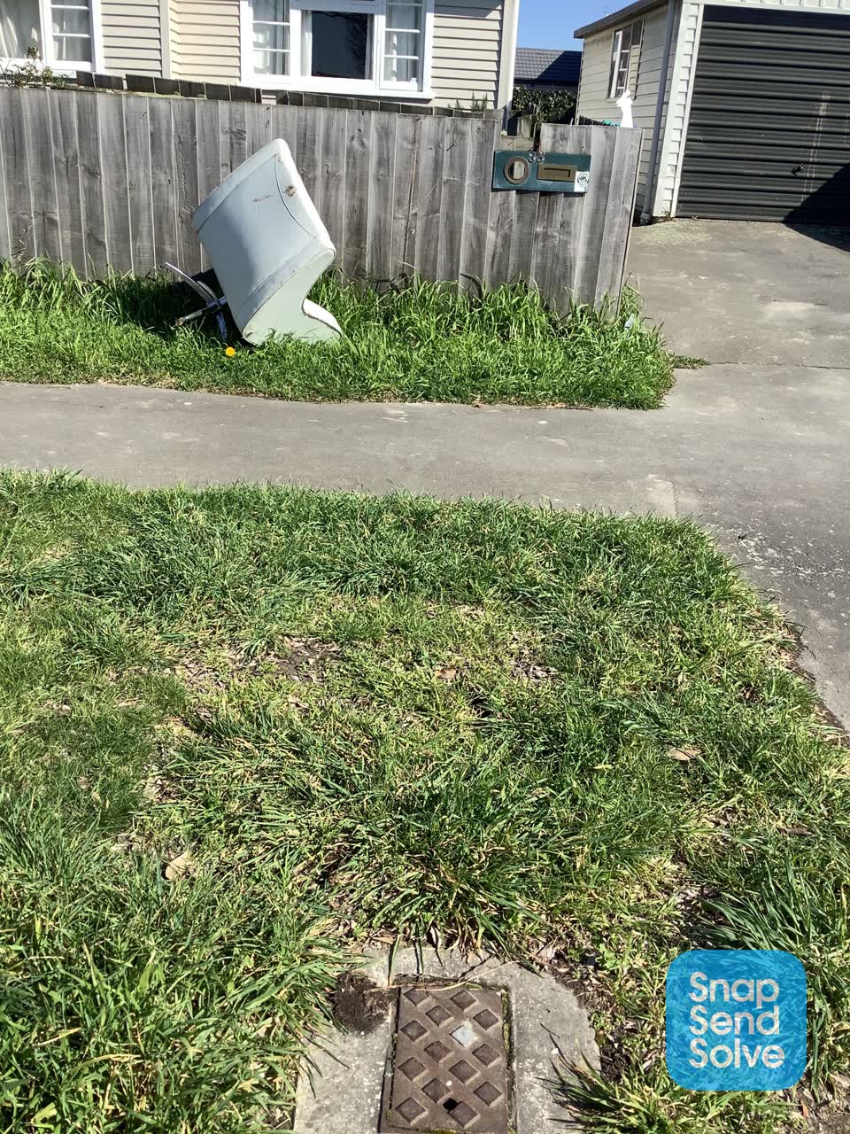 The photograph attached to this park - general request report