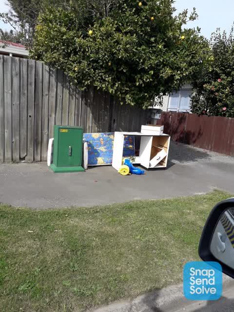 Dumped Rubbish, a report photo