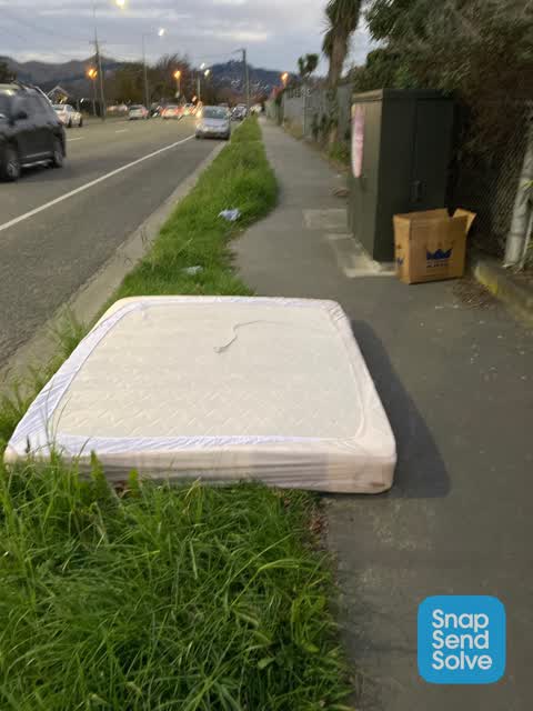 Dumped Rubbish, a report photo