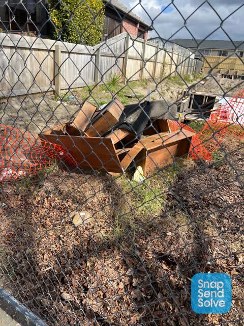 Dumped Rubbish, a report photo
