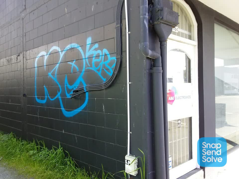 The photograph attached to this graffiti report