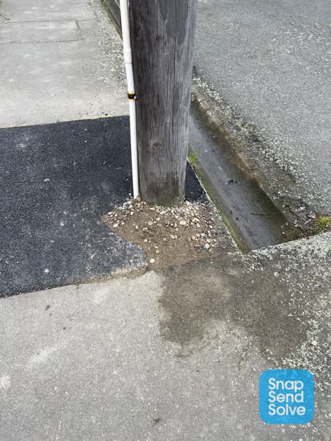 Pavement - Damaged, a report photo