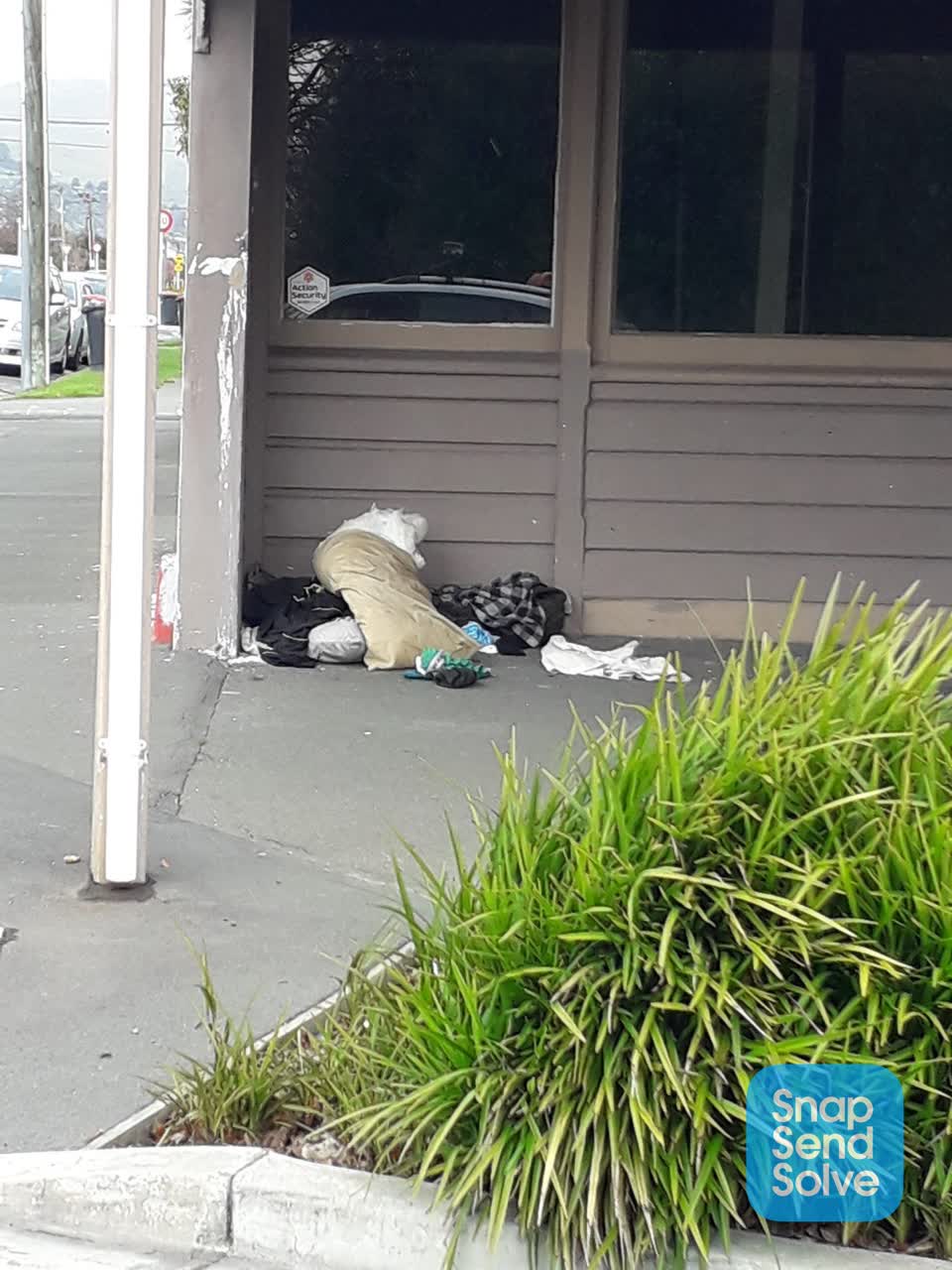 The photograph attached to this dumped rubbish report