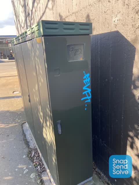 Graffiti, a report photo