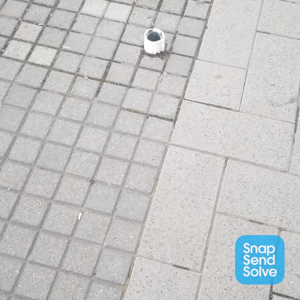 The photograph attached to this pavement - general report