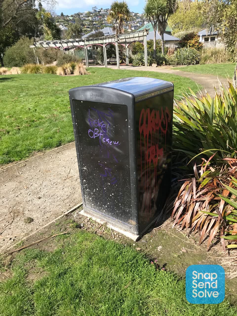 The photograph attached to this graffiti report