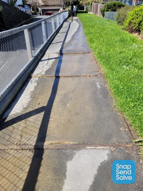 Water Leak, a report photo