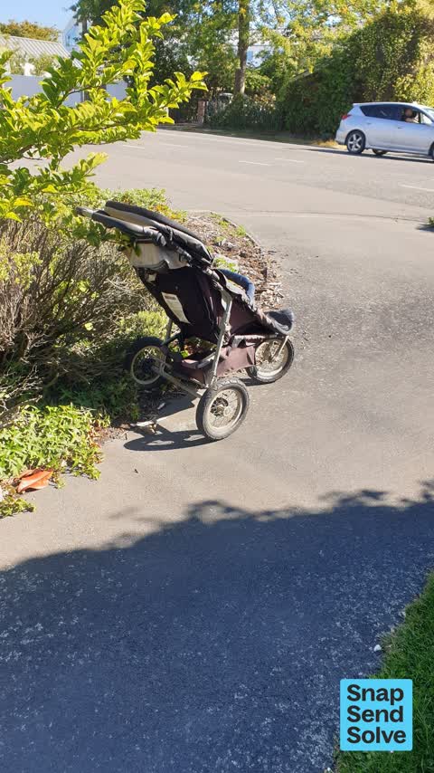 Dumped Rubbish, a report photo