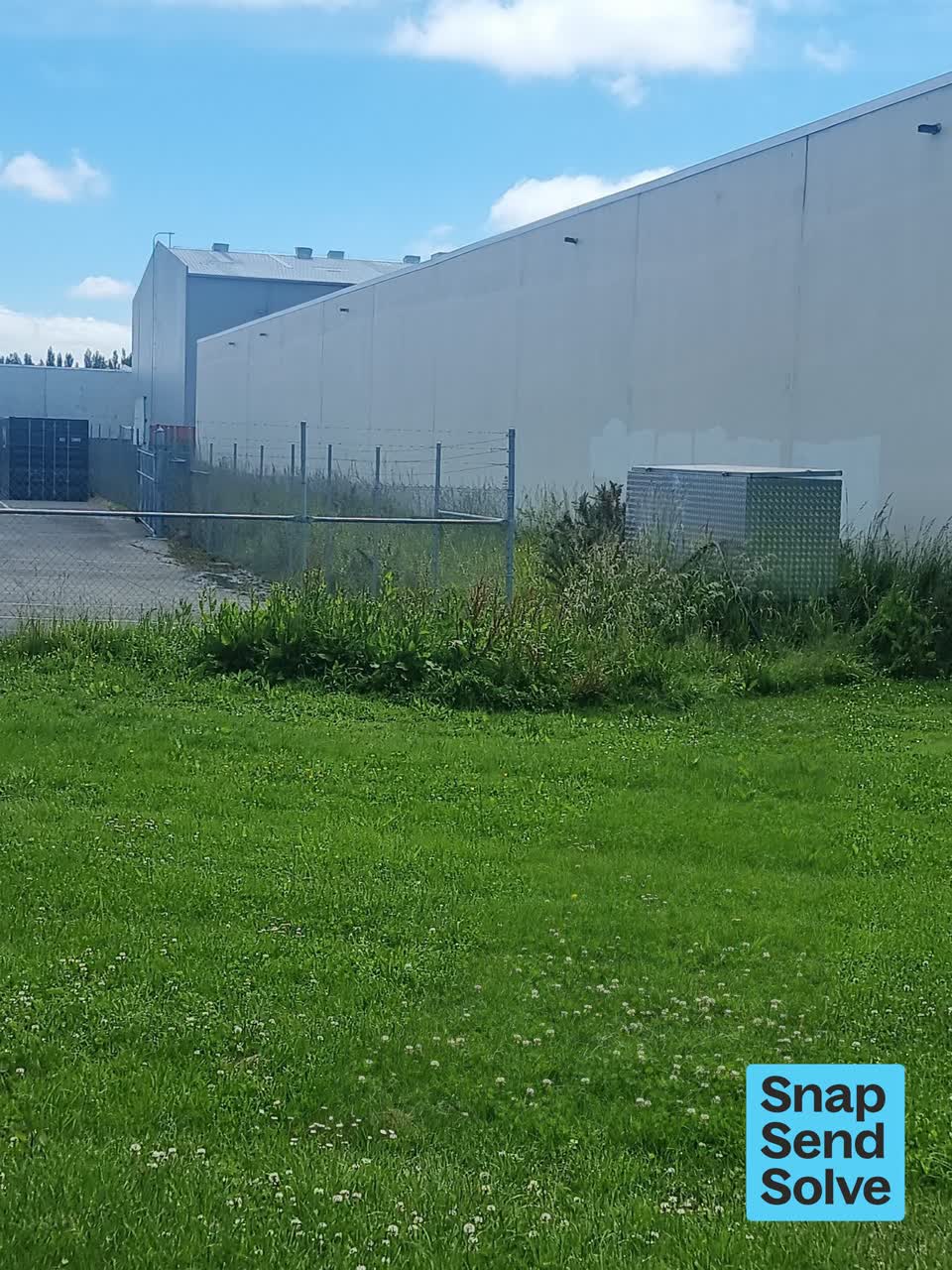 The photograph attached to this general request report