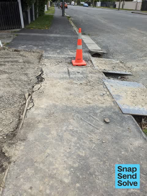 Pavement - Damaged, a report photo
