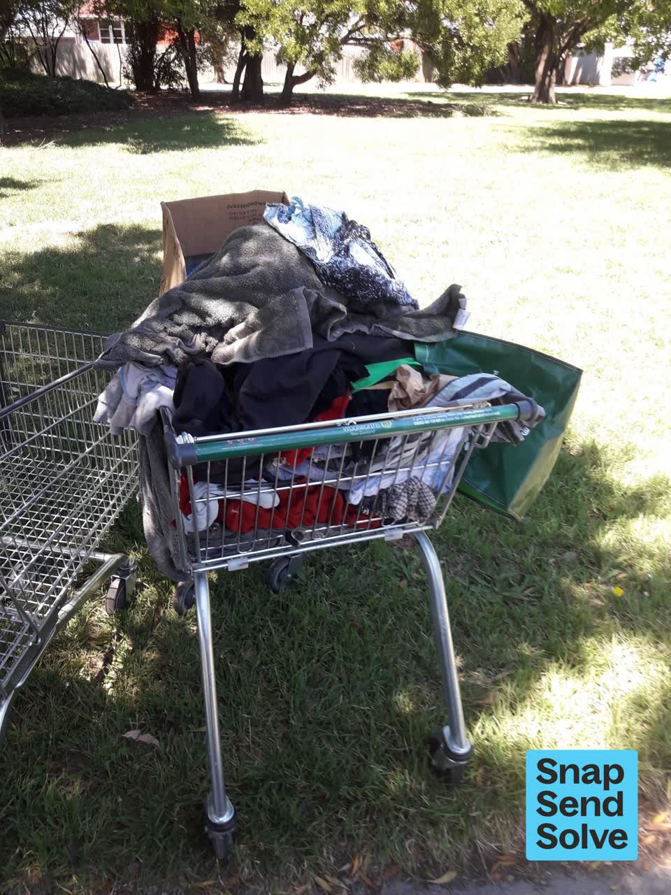 The photograph attached to this dumped rubbish report