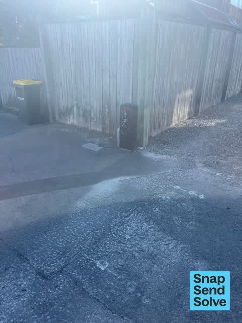 Graffiti, a report photo