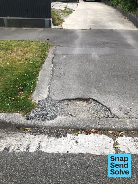 Pavement - Damaged, a report photo