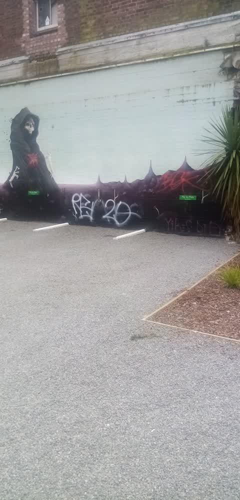 Graffiti, a report photo