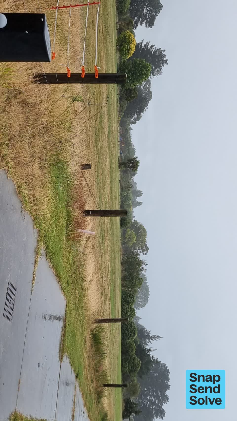 The photograph attached to this vandalism - general report