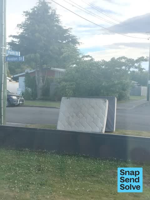 Dumped Rubbish, a report photo