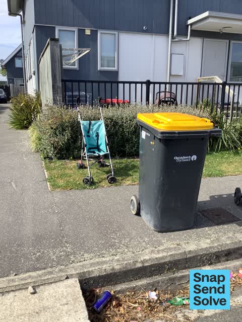Dumped Rubbish, a report photo