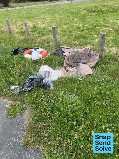Dumped Rubbish, a report photo