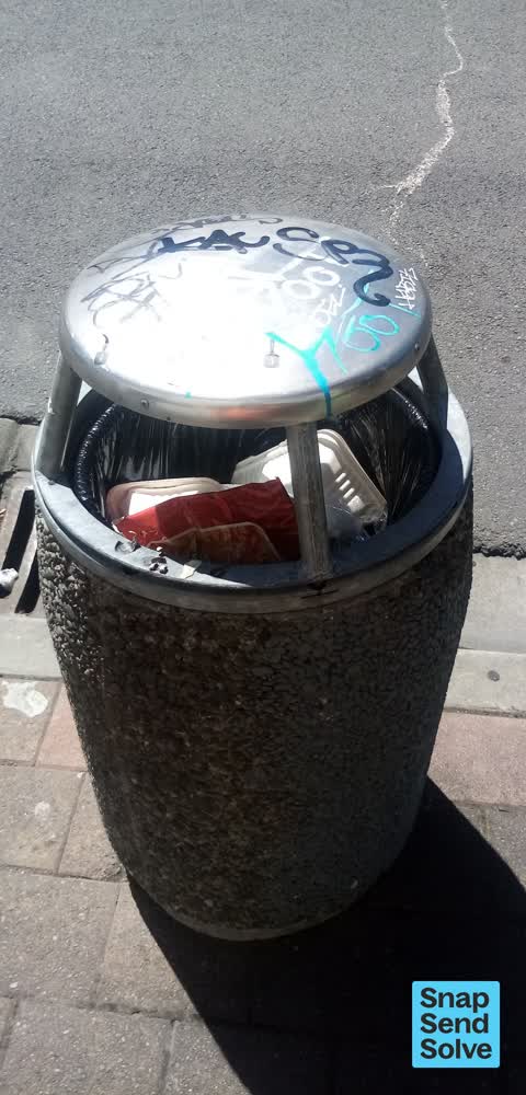 Graffiti, a report photo