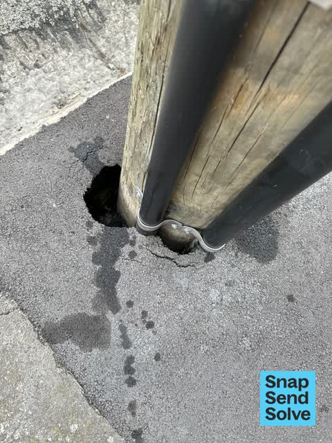 Pavement - Damaged, a report photo
