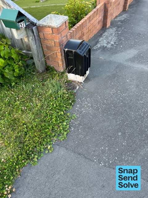 Water Fountain, a report photo