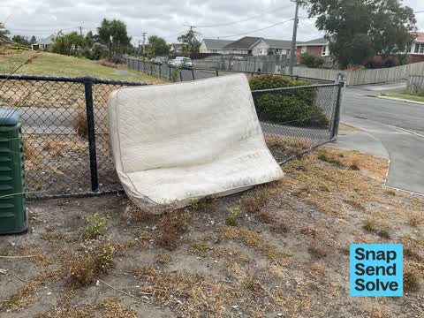 Dumped Rubbish, a report photo