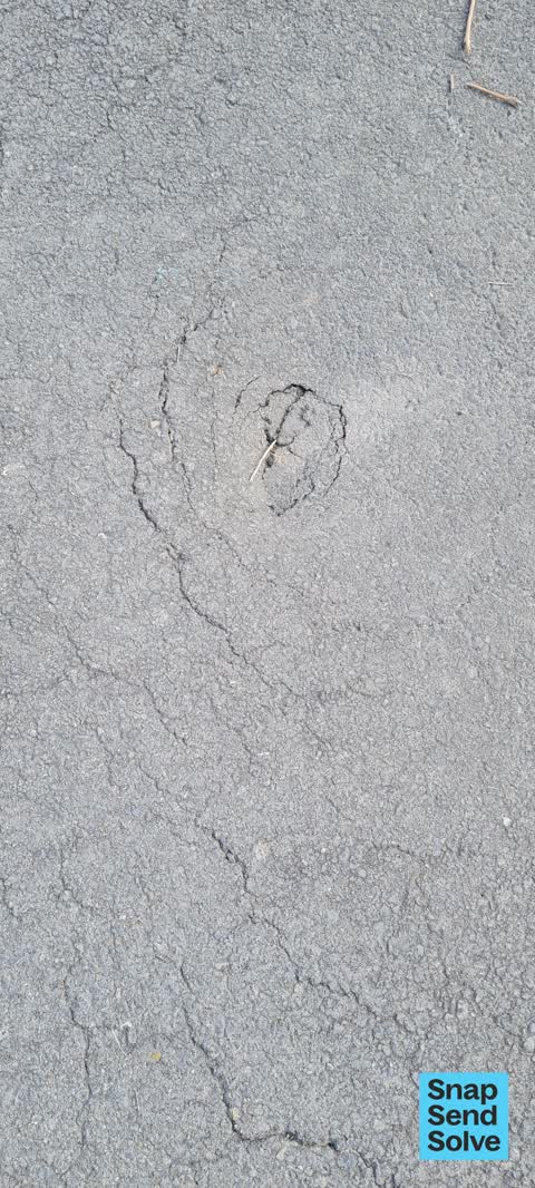 Pavement - Damaged, a report photo