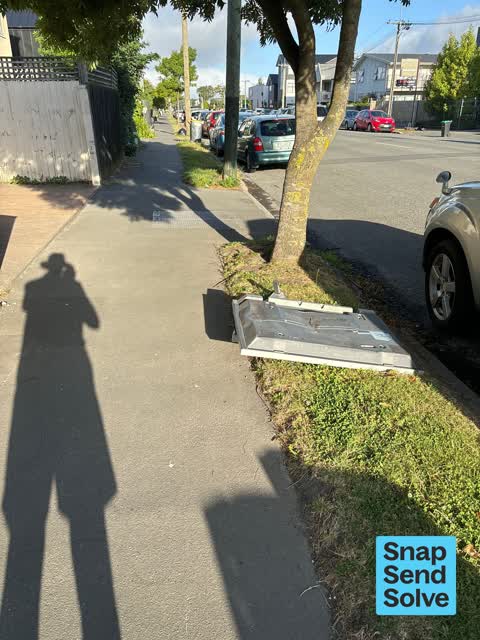 Dumped Rubbish, a report photo