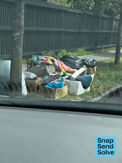 Dumped Rubbish, a report photo