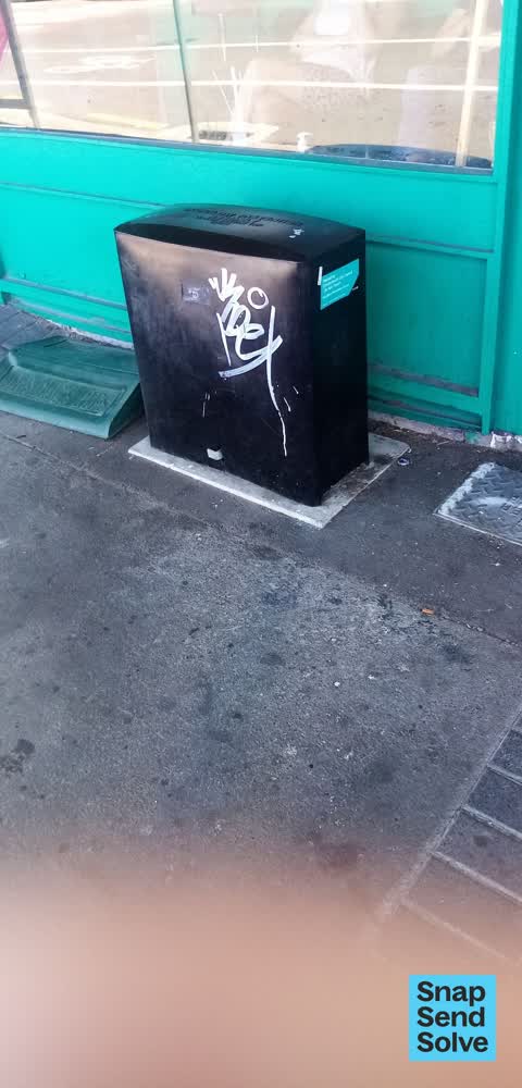 Graffiti, a report photo