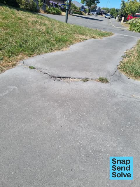 Pavement - Damaged, a report photo