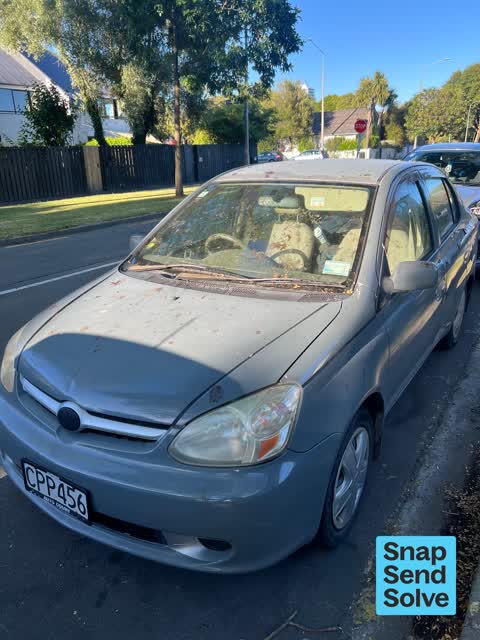 Abandoned Vehicle, a report photo