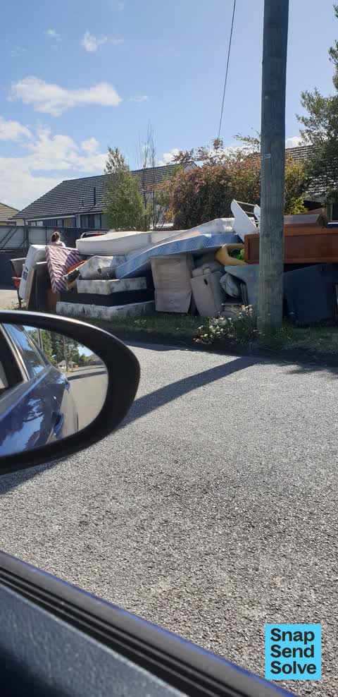 Dumped Rubbish, a report photo