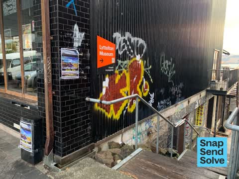 Graffiti, a report photo