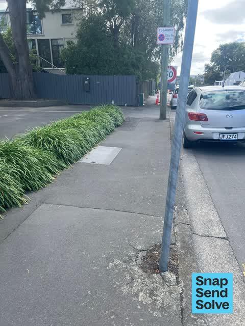 Pavement - Damaged, a report photo