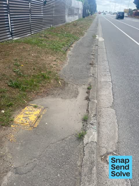 Pavement - Damaged, a report photo