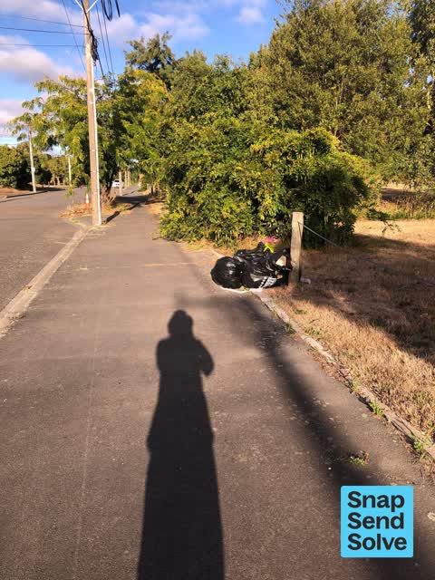 Dumped Rubbish, a report photo