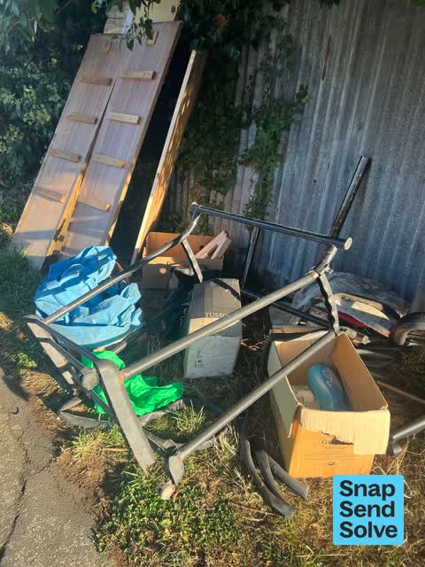 Dumped Rubbish, a report photo