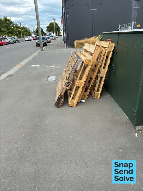 Dumped Rubbish, a report photo